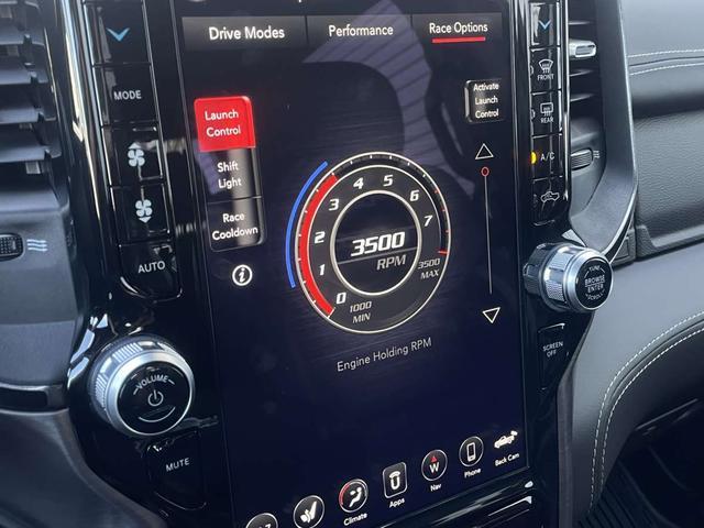 ダッジ・ラム ＴＲＸ　７０２馬力　電動サイドステップ　鍛造２２ｉｎｃｈＡＷ　新車　リフトアップ　パノラマルーフ　１２インチモニター　ビルシュタイン製ショック　ハイパフォーマンスエキゾースト　アップルカープレイ　スプレーインベッドライナー　ラムバー（29枚目）