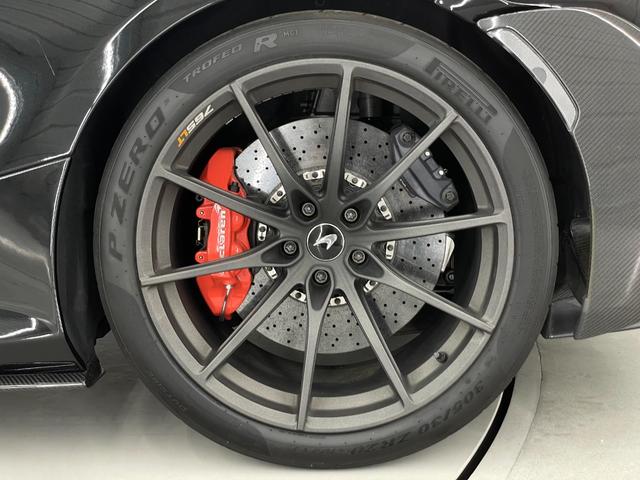 ７６５ＬＴ 左Ｈ　世界限定７６５台　正規Ｄ車　フロントリフター　ＯＰスペシャルペイント　Ｂｏｗｅｒｓ＆Ｗｉｌｋｉｎｓ１２スピーカーブランデッドオーディオ　エクステリアカーボンパック２　フルアルカンターラ＆カーボンインテリア　カーボンレーシングシート（10枚目）