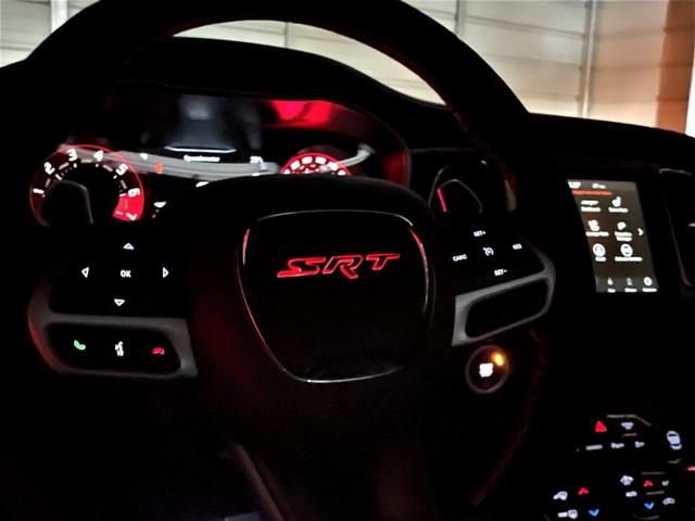 ダッジ・チャレンジャー ＳＲＴレッドアイ　ジェイルブレイク　最終モデル　８０７馬力　リアルカーボンインテリア　ワイドボディ　ハーマンカードン１８スピーカーｗｉｔｈサブウーファー　ブレンボブレーキ　アクティブエキゾースト　シートヒーター　ステアリングヒーター　アップルカープレイ（42枚目）