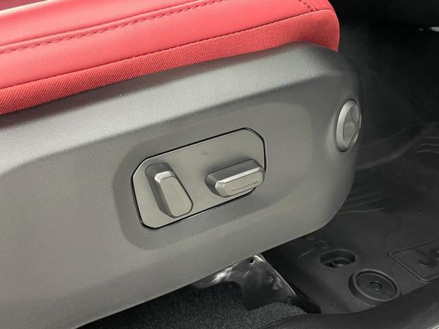 ジープ・ラングラーアンリミテッド ルビコン３９２　Ｖ８　スカイトップ　生産終了決定　レッドインテリア　１２．３インチモニター　純正可変マフラー　１２ｗａｙパワーシート　シートヒーター　ワイヤレスアップルカープレイ　ビルシュタインアルミダンパー　３．２インチリフトアップ（14枚目）