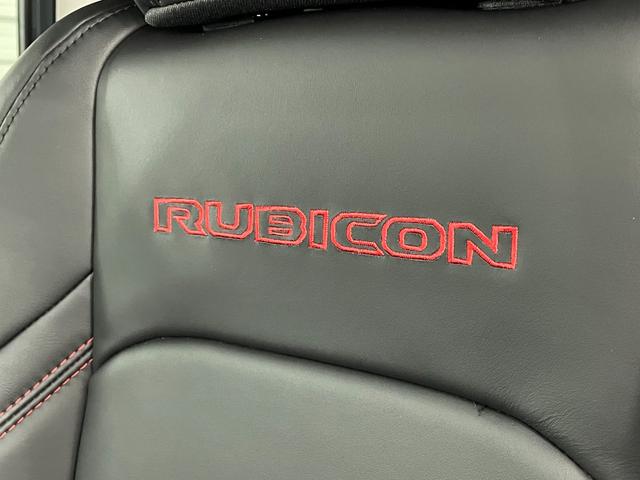 ジープ・ラングラーアンリミテッド ルビコンＸ　左Ｈ　スカイトップ　国内未導入グレード＆カラー　１２．３インチモニター　エクストリームリーコン３５タイヤＰＫＧ　フロント１２ｗａｙパワーシート　ワイヤレスアップルカープレイ　３５インチタイヤ　ブラックナッパレザーシート　シートヒーター（38枚目）