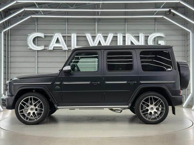 Ｇクラス Ｇ６３　ストロンガーザンタイムエディション　国内限定１００台　特別仕様車　ＡＭＧレザーエクスクルーシブ　ＡＭＧカーボンファイバーインテリアトリム　ＡＭＧ鍛造２２インチＡＷ　ドライビングダイナミックシート　サンルーフ　アップルカープレイ　３６０°カメラ（8枚目）