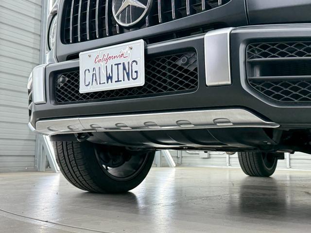 Ｇクラス Ｇ６３　ストロンガーザンタイムエディション　国内限定１００台　特別仕様車　ＡＭＧレザーエクスクルーシブ　ＡＭＧカーボンファイバーインテリアトリム　ＡＭＧ鍛造２２インチＡＷ　ドライビングダイナミックシート　サンルーフ　アップルカープレイ　３６０°カメラ（9枚目）
