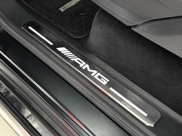 Ｇクラス Ｇ６３　ストロンガーザンタイムエディション　国内限定１００台　特別仕様車　ＡＭＧレザーエクスクルーシブ　ＡＭＧカーボンファイバーインテリアトリム　ＡＭＧ鍛造２２インチＡＷ　ドライビングダイナミックシート　サンルーフ　アップルカープレイ　３６０°カメラ（28枚目）