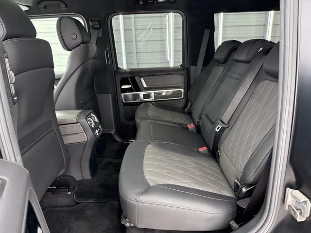 Ｇクラス Ｇ６３　ストロンガーザンタイムエディション　国内限定１００台　特別仕様車　ＡＭＧレザーエクスクルーシブ　ＡＭＧカーボンファイバーインテリアトリム　ＡＭＧ鍛造２２インチＡＷ　ドライビングダイナミックシート　サンルーフ　アップルカープレイ　３６０°カメラ（31枚目）