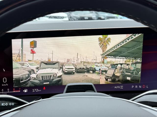 キャデラックエスカレード スポーツ　新型モデルチェンジ　５５インチＯＬＥＤディスプレイ　パノラマルーフ　助手席モニター　ＡＫＧ１９スピーカー　アップルカープレイ　アダプティブクルーズコントロール　マグネティックライドサスペンション４．０　ＡＲカメラ　１２６色アンビエントライト（15枚目）