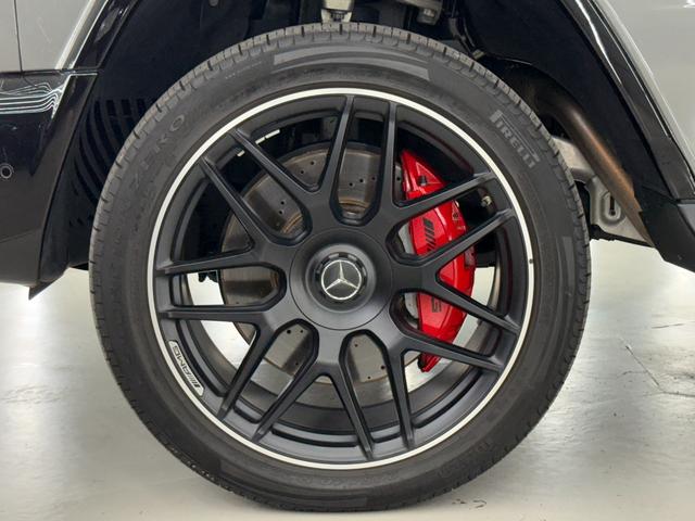 Ｇクラス Ｇ６３　左Ｈ　スペシャルオーダー　ＡＭＧナイト　特注仕様　マヌファクトゥーアプログラムプラス　ＡＭＧカーボンファイバーインテリア　フルレザー仕様　サンルーフ　アップルカープレイ　ブルメスターサウンド　サンルーフ　ソフトクローズドア　リラクゼーション機能（14枚目）