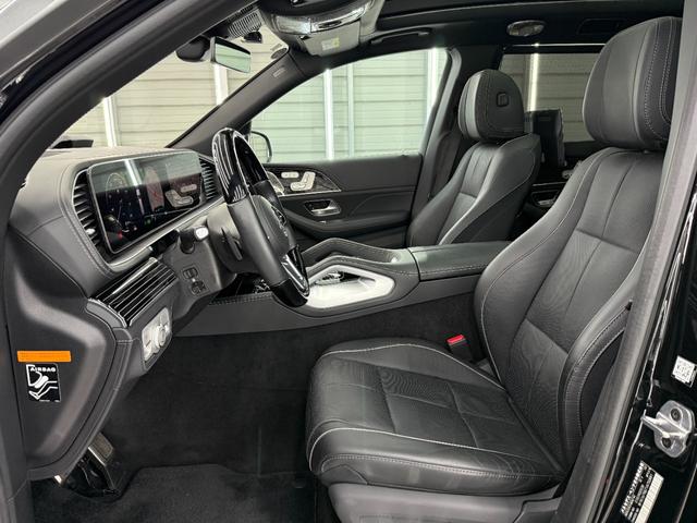 ＧＬＳ ＧＬＳ６００　４マチック　左Ｈ　ＩＳＧ搭載モデル　１オナ　シルバーツートン仕様　フロント＆リアマイバッハエンブレムマスコット　電動サイドステップ　パノラマルーフ　メルセデス・マイバッハ専用純正２３インチＡＷ　ブラックナッパレザー　後席左右独立シート（26枚目）