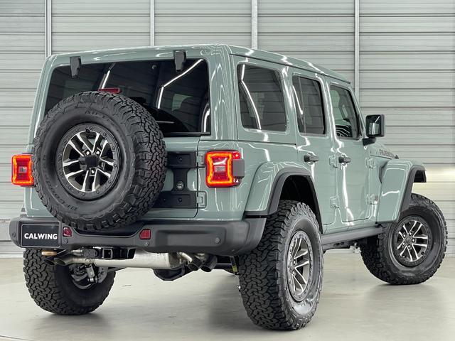 ジープ・ラングラーアンリミテッド ルビコン３９２　Ｖ８　生産終了　純正可変マフラー　全国保証付き　スカイトップ　１２．３インチモニター　レッドレザー　フロント１２ｗａｙパワーシート　ワイヤレスアップルカープレイ　ビルシュタインアルミダンパー　シートヒーター（30枚目）