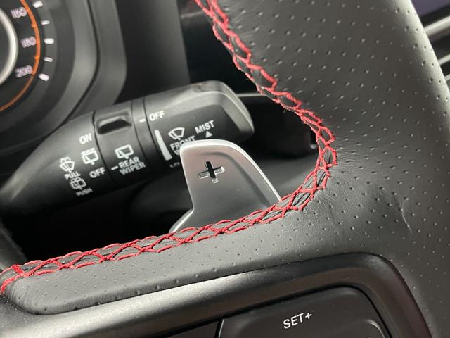 ジープ・ラングラーアンリミテッド ルビコン３９２　Ｖ８　生産終了　純正可変マフラー　全国保証付き　スカイトップ　１２．３インチモニター　レッドレザー　フロント１２ｗａｙパワーシート　ワイヤレスアップルカープレイ　ビルシュタインアルミダンパー　シートヒーター（35枚目）