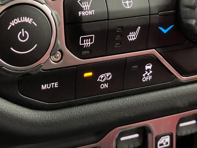 ジープ・ラングラーアンリミテッド ルビコン392 V8 生産終了 24yモデル限定レッドレザー スカイトップ 純正可変マフラー 12.3インチモニター フロント12wayパワーシート ワイヤレスアップルカープレイ ビルシュタインアルミダンパー アダプティブクルーズコントロールwithストップ(10枚目)