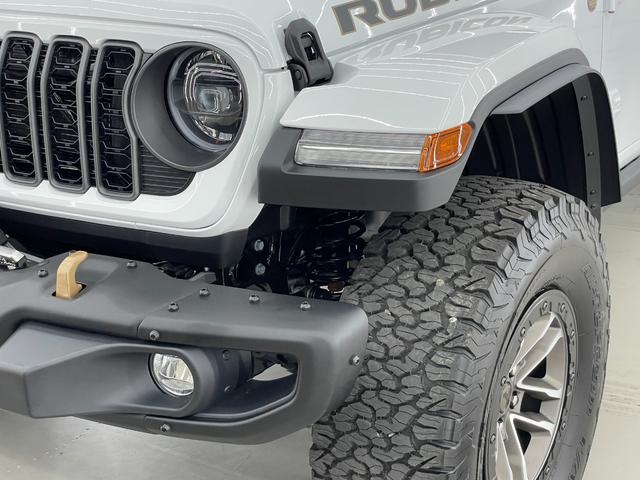 ジープ・ラングラーアンリミテッド ルビコン392 V8 生産終了 24yモデル限定レッドレザー スカイトップ 純正可変マフラー 12.3インチモニター フロント12wayパワーシート ワイヤレスアップルカープレイ ビルシュタインアルミダンパー アダプティブクルーズコントロールwithストップ(20枚目)