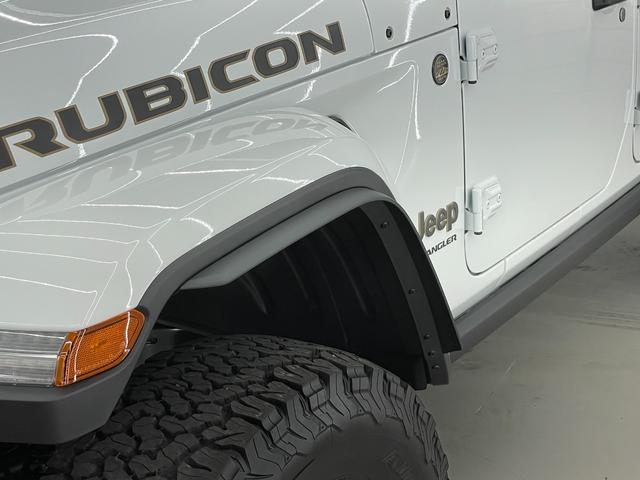 ジープ・ラングラーアンリミテッド ルビコン392 V8 生産終了 24yモデル限定レッドレザー スカイトップ 純正可変マフラー 12.3インチモニター フロント12wayパワーシート ワイヤレスアップルカープレイ ビルシュタインアルミダンパー アダプティブクルーズコントロールwithストップ(21枚目)