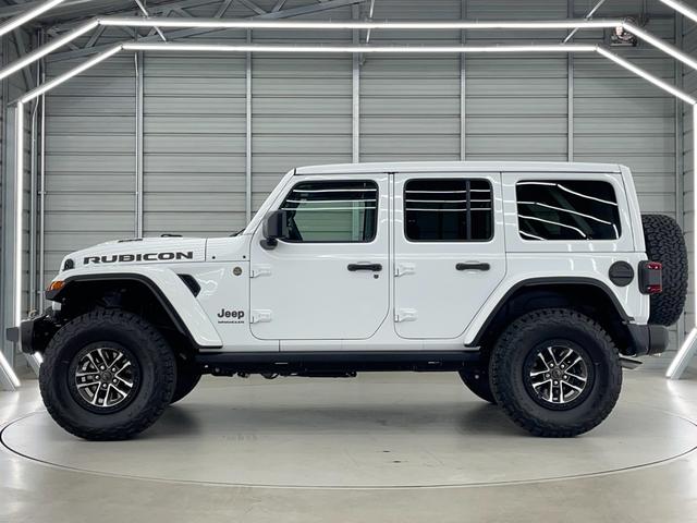 ジープ・ラングラーアンリミテッド ルビコン392 V8 生産終了 24yモデル限定レッドレザー スカイトップ 純正可変マフラー 12.3インチモニター フロント12wayパワーシート ワイヤレスアップルカープレイ ビルシュタインアルミダンパー アダプティブクルーズコントロールwithストップ(27枚目)