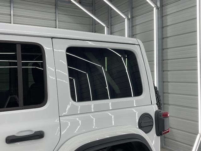 ジープ・ラングラーアンリミテッド ルビコン392 V8 生産終了 24yモデル限定レッドレザー スカイトップ 純正可変マフラー 12.3インチモニター フロント12wayパワーシート ワイヤレスアップルカープレイ ビルシュタインアルミダンパー アダプティブクルーズコントロールwithストップ(31枚目)