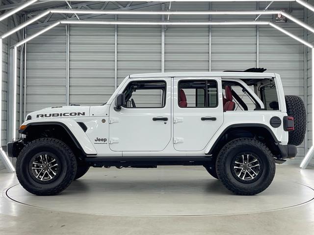 ジープ・ラングラーアンリミテッド ルビコン392 V8 生産終了 24yモデル限定レッドレザー スカイトップ 純正可変マフラー 12.3インチモニター フロント12wayパワーシート ワイヤレスアップルカープレイ ビルシュタインアルミダンパー アダプティブクルーズコントロールwithストップ(33枚目)