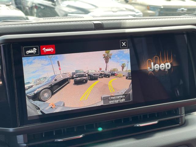 ジープ・ラングラーアンリミテッド ルビコン392 V8 生産終了 24yモデル限定レッドレザー スカイトップ 純正可変マフラー 12.3インチモニター フロント12wayパワーシート ワイヤレスアップルカープレイ ビルシュタインアルミダンパー アダプティブクルーズコントロールwithストップ(51枚目)