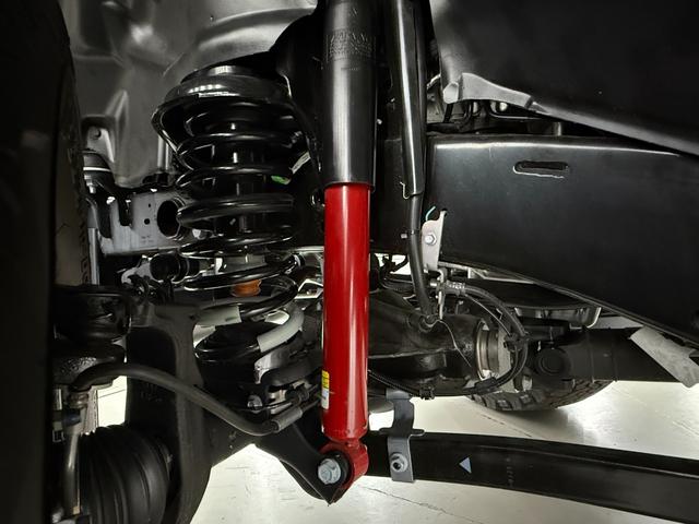 ジープ・ラングラーアンリミテッド ルビコンＸ　３．６Ｌエンジン　日本未発売グレード　エクストリームリーコン３５タイヤＰＫＧ　フロント１２ｗａｙパワーシート　３５インチタイヤ　ブラックナッパレザーシート　１２．３インチモニター　ワイヤレスアップルカープレイ　　シートヒーター（11枚目）