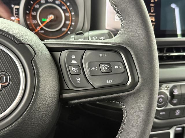 ジープ・ラングラーアンリミテッド ルビコンＸ　３．６Ｌ　新色４１　日本未発売グレード　スカイトップ　エクストリームリーコン３５タイヤＰＫＧ　フロント１２ｗａｙパワーシート　３５インチタイヤ　ブラックナッパレザーシート　１２．３インチモニター　ワイヤレスアップルカープレイ　シートヒーター（46枚目）