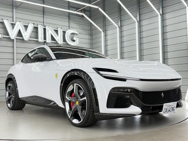 プロサングエ 右Ｈ　外装＆内装特別仕様カラー　カーボンＬＥＤステアリング　内外装カーボン　調光式パノラマルーフ　２３インチ鍛造ダイヤモンドＡＷ　フロントリフター　ブルメスターハイエンドオーディオ　ＲＯＳＳＯ　ＦＥＲＲＡＲＩ　ＢＩＡＮＣＯ　ＣＥＲＶＩＮＯ（3枚目）