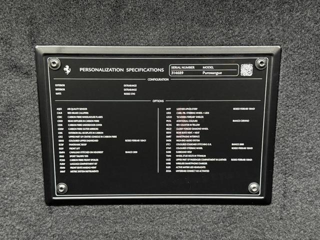 プロサングエ 右Ｈ　外装＆内装特別仕様カラー　カーボンＬＥＤステアリング　内外装カーボン　調光式パノラマルーフ　２３インチ鍛造ダイヤモンドＡＷ　フロントリフター　ブルメスターハイエンドオーディオ　ＲＯＳＳＯ　ＦＥＲＲＡＲＩ　ＢＩＡＮＣＯ　ＣＥＲＶＩＮＯ（5枚目）