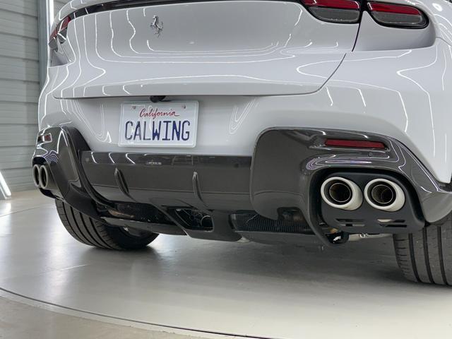 プロサングエ 右Ｈ　外装＆内装特別仕様カラー　カーボンＬＥＤステアリング　内外装カーボン　調光式パノラマルーフ　２３インチ鍛造ダイヤモンドＡＷ　フロントリフター　ブルメスターハイエンドオーディオ　ＲＯＳＳＯ　ＦＥＲＲＡＲＩ　ＢＩＡＮＣＯ　ＣＥＲＶＩＮＯ（22枚目）