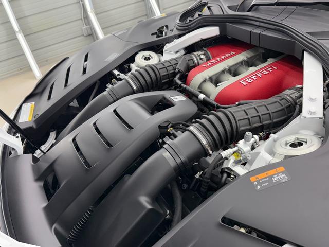 プロサングエ 右Ｈ　外装＆内装特別仕様カラー　カーボンＬＥＤステアリング　内外装カーボン　調光式パノラマルーフ　２３インチ鍛造ダイヤモンドＡＷ　フロントリフター　ブルメスターハイエンドオーディオ　ＲＯＳＳＯ　ＦＥＲＲＡＲＩ　ＢＩＡＮＣＯ　ＣＥＲＶＩＮＯ（23枚目）