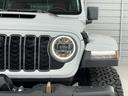 ルビコン３９２　Ｖ８　スカイトップ　生産終了決定　レッドインテリア　１２．３インチモニター　純正可変マフラー　１２ｗａｙパワーシート　シートヒーター　ワイヤレスアップルカープレイ　ビルシュタインアルミダンパー　３．２インチリフトアップ（15枚目）