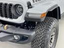 ルビコン３９２　Ｖ８　スカイトップ　生産終了決定　レッドインテリア　１２．３インチモニター　純正可変マフラー　１２ｗａｙパワーシート　シートヒーター　ワイヤレスアップルカープレイ　ビルシュタインアルミダンパー　３．２インチリフトアップ（20枚目）