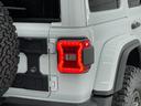 ルビコン３９２　Ｖ８　スカイトップ　生産終了決定　レッドインテリア　１２．３インチモニター　純正可変マフラー　１２ｗａｙパワーシート　シートヒーター　ワイヤレスアップルカープレイ　ビルシュタインアルミダンパー　３．２インチリフトアップ（29枚目）