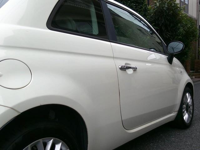 ５００ ペッレ　マイチェンモデル禁煙・１００台限定車ポルトローナフラウ社製レッドフル本革デザインレザーシート・白本革巻ステア＆スイッチ・Ｔベルト交換不要・ＴＶナビＥＴＣ・純正ＣＤオーディオ・デザイン専用アルミ取説記録（11枚目）