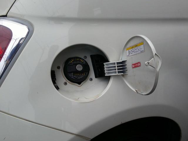 ５００ ペッレ　マイチェンモデル禁煙・１００台限定車ポルトローナフラウ社製レッドフル本革デザインレザーシート・白本革巻ステア＆スイッチ・Ｔベルト交換不要・ＴＶナビＥＴＣ・純正ＣＤオーディオ・デザイン専用アルミ取説記録（12枚目）