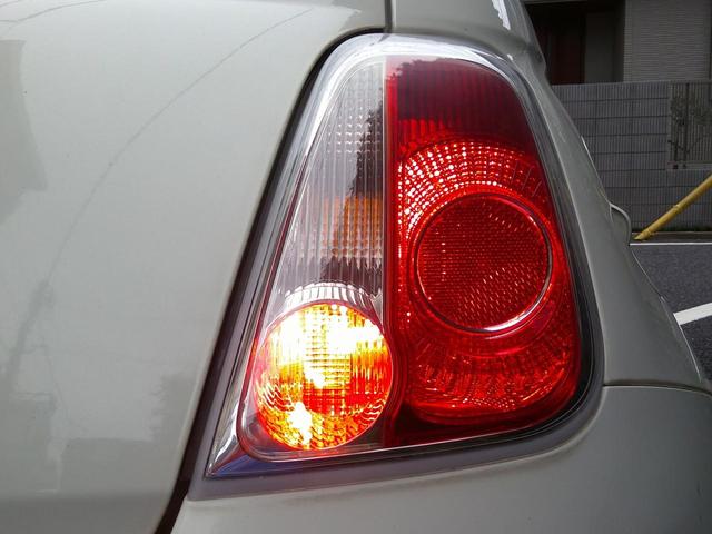 ５００ ペッレ　マイチェンモデル禁煙・１００台限定車ポルトローナフラウ社製レッドフル本革デザインレザーシート・白本革巻ステア＆スイッチ・Ｔベルト交換不要・ＴＶナビＥＴＣ・純正ＣＤオーディオ・デザイン専用アルミ取説記録（50枚目）