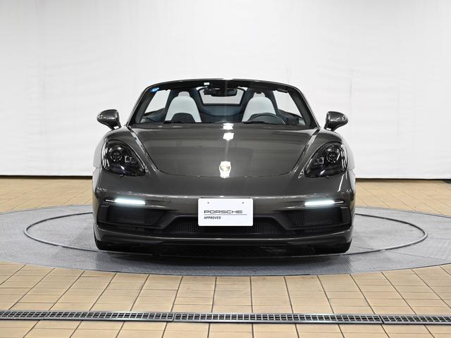 ７１８ボクスター ７１８ボクスターＧＴＳ　シートヒーター　バイキセノンヘッドライトティンテッドＰＤＬＳ　シートヒーター　オートエアコン　マルチファンクションステアリングホイールヒーター付　ＧＴスポーツステアリングレザー仕上げ（2枚目）