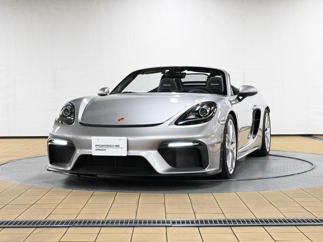 ７１８スパイダー ７１８スパイダー　６ＭＴ　シートヒーター　ウィンドスクリーン　グレートップティント付　電動可倒式エクステリアミラー　カーテシーライト　２ゾーンオートクライメートコントロール　助手席ラゲッジネット　フロアマット（19枚目）