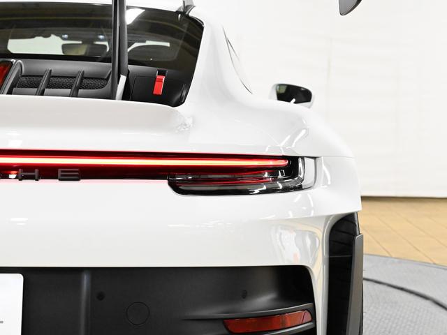 ９１１ ９１１ＧＴ３ＲＳ　クラブスポーツパッケージ　フロントアクスルリフトシステム　ＬＥＤマトリクスヘッドライトＰＤＬＳ＋　ＢＯＳＥサラウンドサウンドシステム　２０／２１インチ９１１ＧＴ３ＲＳ軽量鍛造アルミホイール（16枚目）