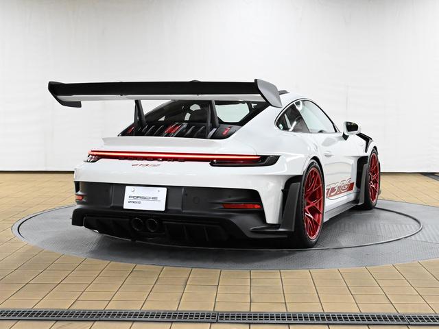 ９１１ ９１１ＧＴ３ＲＳ　クラブスポーツパッケージ　フロントアクスルリフトシステム　ＬＥＤマトリクスヘッドライトＰＤＬＳ＋　ＢＯＳＥサラウンドサウンドシステム　２０／２１インチ９１１ＧＴ３ＲＳ軽量鍛造アルミホイール（18枚目）