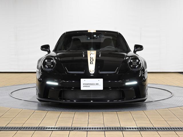 ９１１ ９１１ＧＴ３ツーリングパッケージ　フロントアクスルリフトシステム　スポーツクロノパッケージ　ＰＤＬＳ含ティンテッドＬＥＤヘッドライト　ＢＯＳＥサラウンドサウンドシステム　７速ＰＤＫ　シートヒーター　ツーリングパッケージ（2枚目）