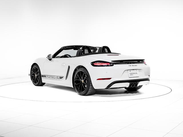 ７１８ボクスター ７１８ボクスター　スポーツクロノパッケージ　パワーステアリング　プラス　ポルシェアクティブサスペンションマネジメント　レーン　チェンジ　アシスト　パワーステアリングプラス　ペダル　フットレストアルミニウム（7枚目）