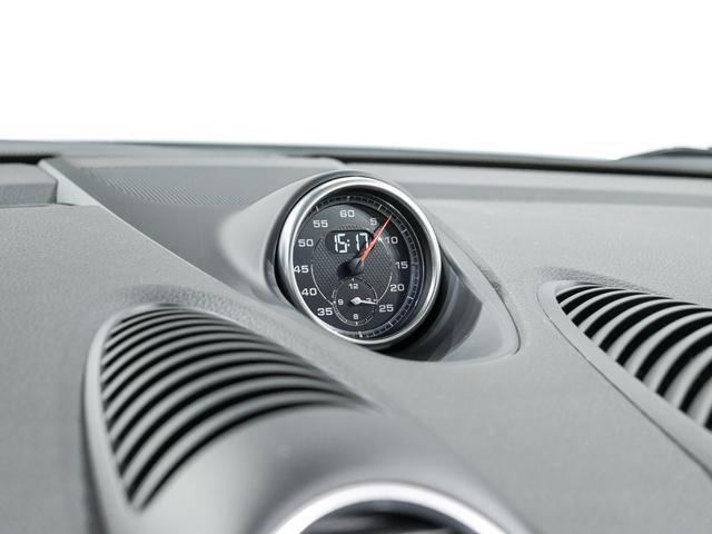 ７１８ボクスター ７１８ボクスター　スポーツクロノパッケージ　パワーステアリング　プラス　ポルシェアクティブサスペンションマネジメント　レーン　チェンジ　アシスト　パワーステアリングプラス　ペダル　フットレストアルミニウム（10枚目）