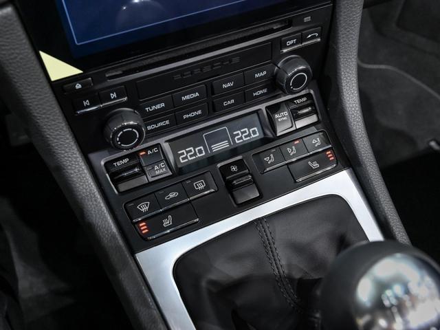 ７１８ボクスター ７１８ボクスター　スポーツクロノパッケージ　パワーステアリング　プラス　ポルシェアクティブサスペンションマネジメント　レーン　チェンジ　アシスト　パワーステアリングプラス　ペダル　フットレストアルミニウム（27枚目）