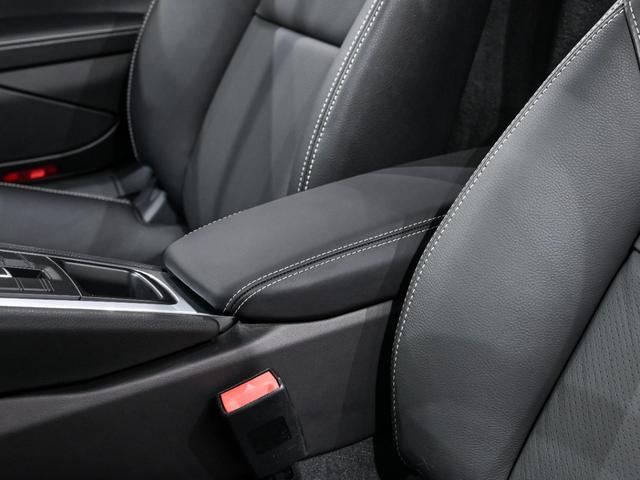 ７１８ボクスター ７１８ボクスター　スポーツクロノパッケージ　パワーステアリング　プラス　ポルシェアクティブサスペンションマネジメント　レーン　チェンジ　アシスト　パワーステアリングプラス　ペダル　フットレストアルミニウム（31枚目）