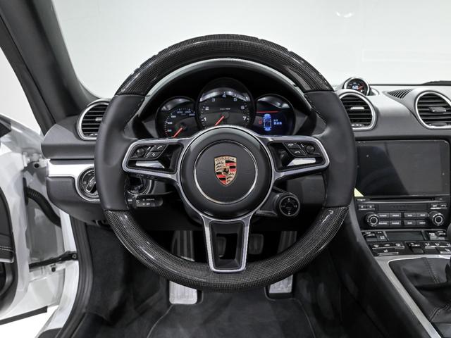 ７１８ボクスター ７１８ボクスター　スポーツクロノパッケージ　パワーステアリング　プラス　ポルシェアクティブサスペンションマネジメント　レーン　チェンジ　アシスト　パワーステアリングプラス　ペダル　フットレストアルミニウム（32枚目）