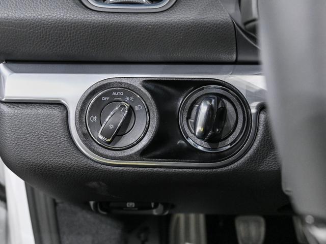 ７１８ボクスター ７１８ボクスター　スポーツクロノパッケージ　パワーステアリング　プラス　ポルシェアクティブサスペンションマネジメント　レーン　チェンジ　アシスト　パワーステアリングプラス　ペダル　フットレストアルミニウム（35枚目）