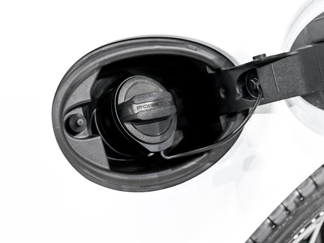 ７１８ボクスター ７１８ボクスター　スポーツクロノパッケージ　パワーステアリング　プラス　ポルシェアクティブサスペンションマネジメント　レーン　チェンジ　アシスト　パワーステアリングプラス　ペダル　フットレストアルミニウム（42枚目）