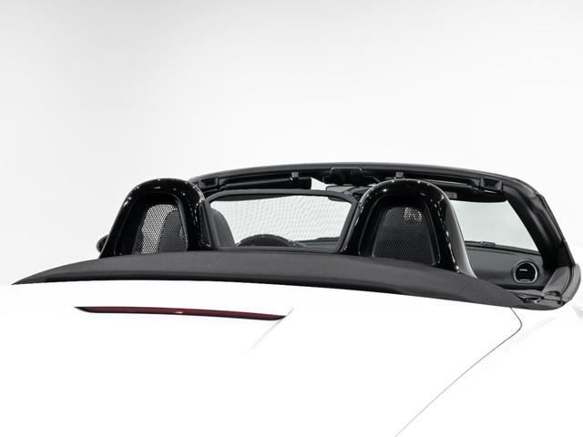 ７１８ボクスター ７１８ボクスター　スポーツクロノパッケージ　パワーステアリング　プラス　ポルシェアクティブサスペンションマネジメント　レーン　チェンジ　アシスト　パワーステアリングプラス　ペダル　フットレストアルミニウム（48枚目）