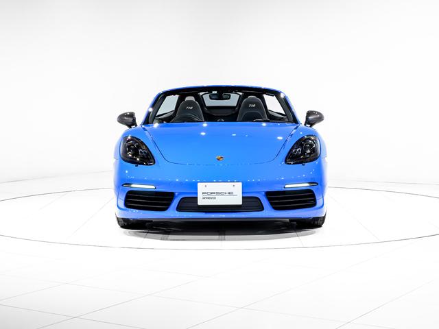７１８ボクスター ７１８ボクスターＴ　スポーツクロノパッケージ　７１８Ｔインテリア　パッケージ　ライトデザインパッケージ　レーン　チェンジ　アシスト　電動可倒式エクステリア　ミラー　Ｒａｃｅ－ＴｅｘのＧＴスポーツ　ステアリングホイール（2枚目）