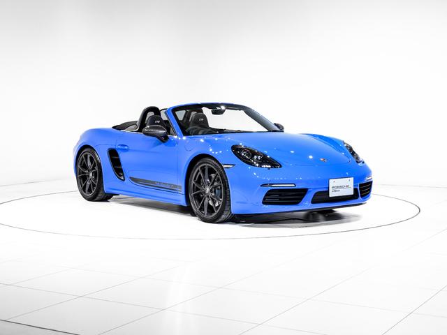 ７１８ボクスター ７１８ボクスターＴ　スポーツクロノパッケージ　７１８Ｔインテリア　パッケージ　ライトデザインパッケージ　レーン　チェンジ　アシスト　電動可倒式エクステリア　ミラー　Ｒａｃｅ－ＴｅｘのＧＴスポーツ　ステアリングホイール（3枚目）