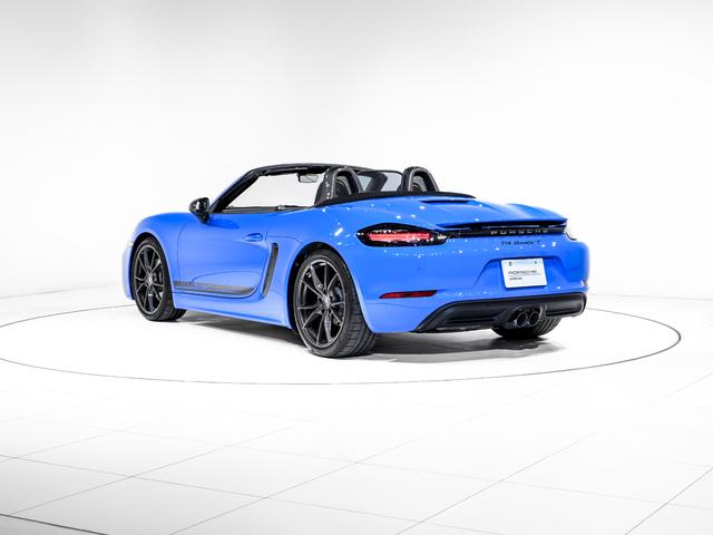 ７１８ボクスター ７１８ボクスターＴ　スポーツクロノパッケージ　７１８Ｔインテリア　パッケージ　ライトデザインパッケージ　レーン　チェンジ　アシスト　電動可倒式エクステリア　ミラー　Ｒａｃｅ－ＴｅｘのＧＴスポーツ　ステアリングホイール（7枚目）