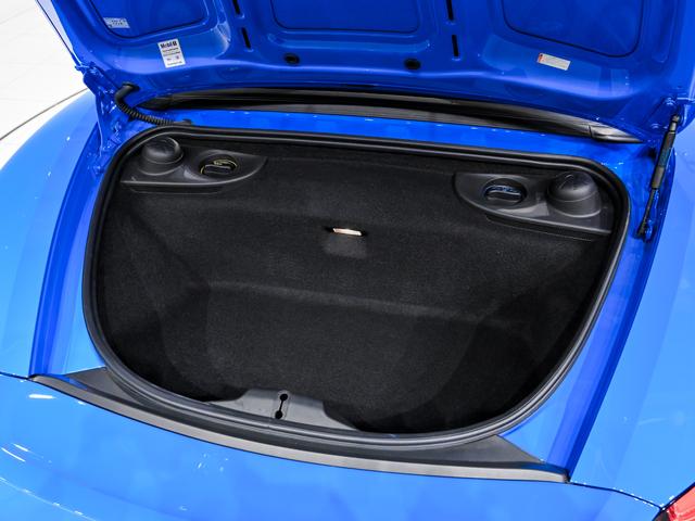 ７１８ボクスター ７１８ボクスターＴ　スポーツクロノパッケージ　７１８Ｔインテリア　パッケージ　ライトデザインパッケージ　レーン　チェンジ　アシスト　電動可倒式エクステリア　ミラー　Ｒａｃｅ－ＴｅｘのＧＴスポーツ　ステアリングホイール（16枚目）
